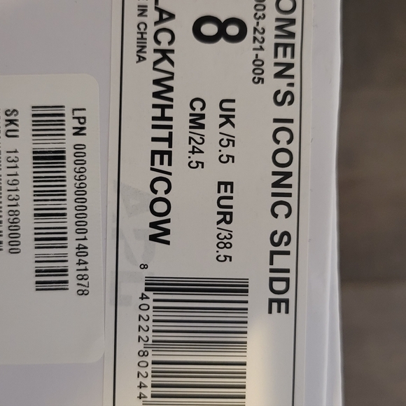 NIB APL Women's Iconic Slide Shoes Size 8 Black White Cow Print Comfort Sandals - Picture 5 of 5